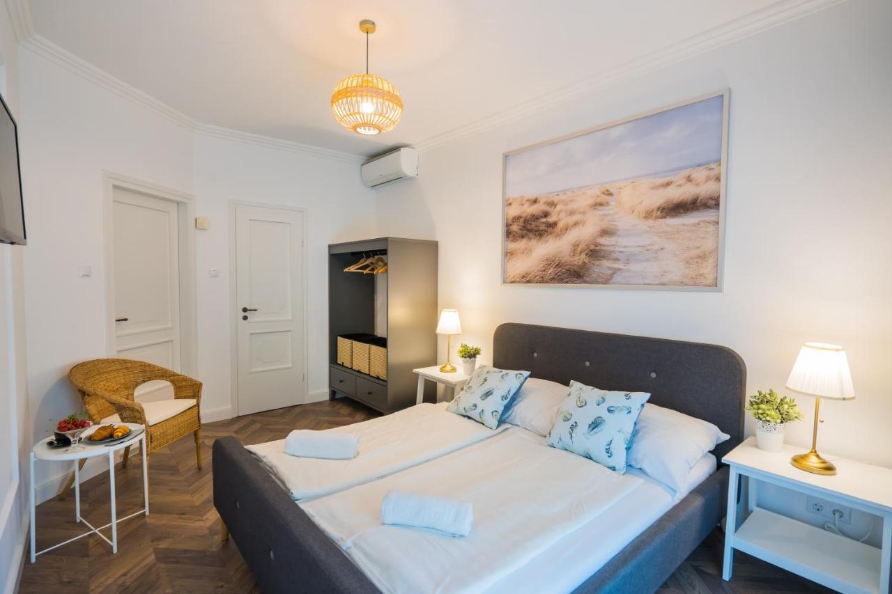 Csenge Villa Шіофок Екстер'єр фото