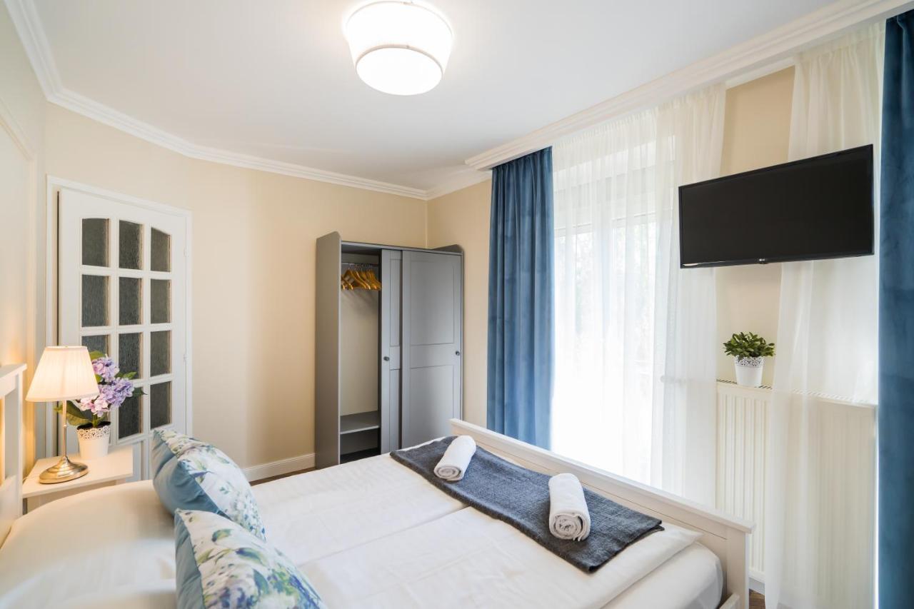 Csenge Villa Шіофок Екстер'єр фото